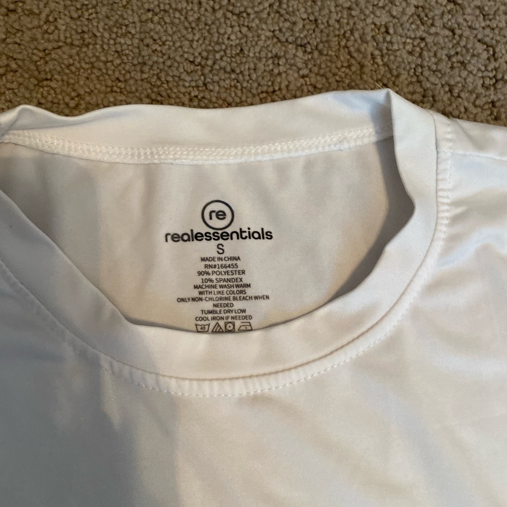 Real Essentials Women's White Short Sleeve Tee